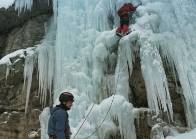 Wspinaczka w lodzie - LODOSPAD - kurs wspinania lodowego wSkale.pl Jacek Czech